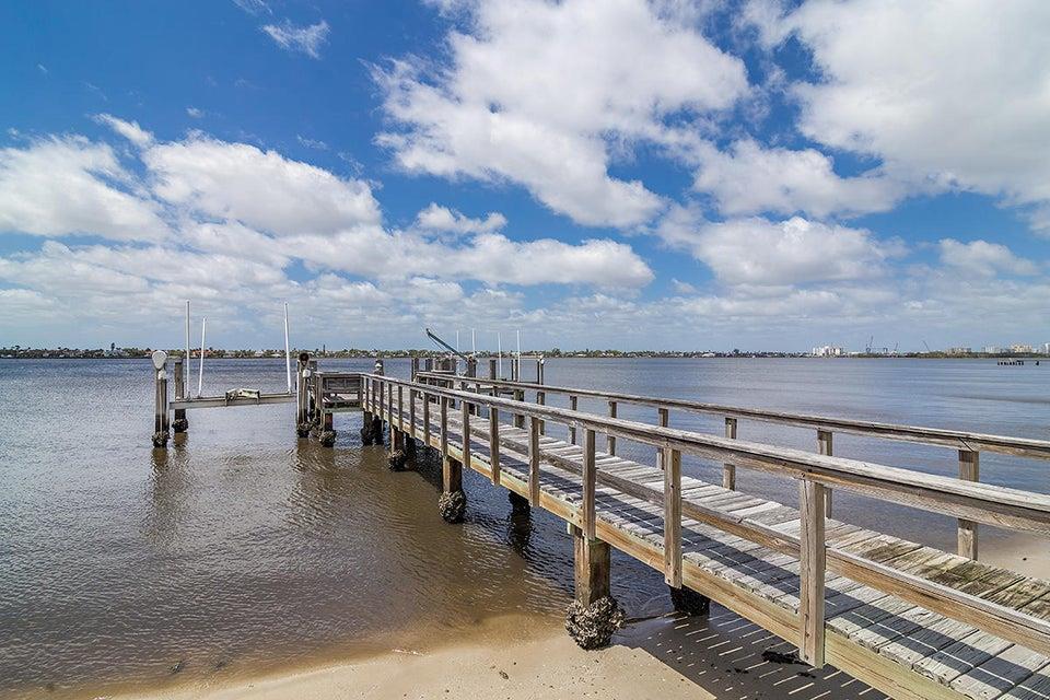 PALM BEACH ESTATES - Residential