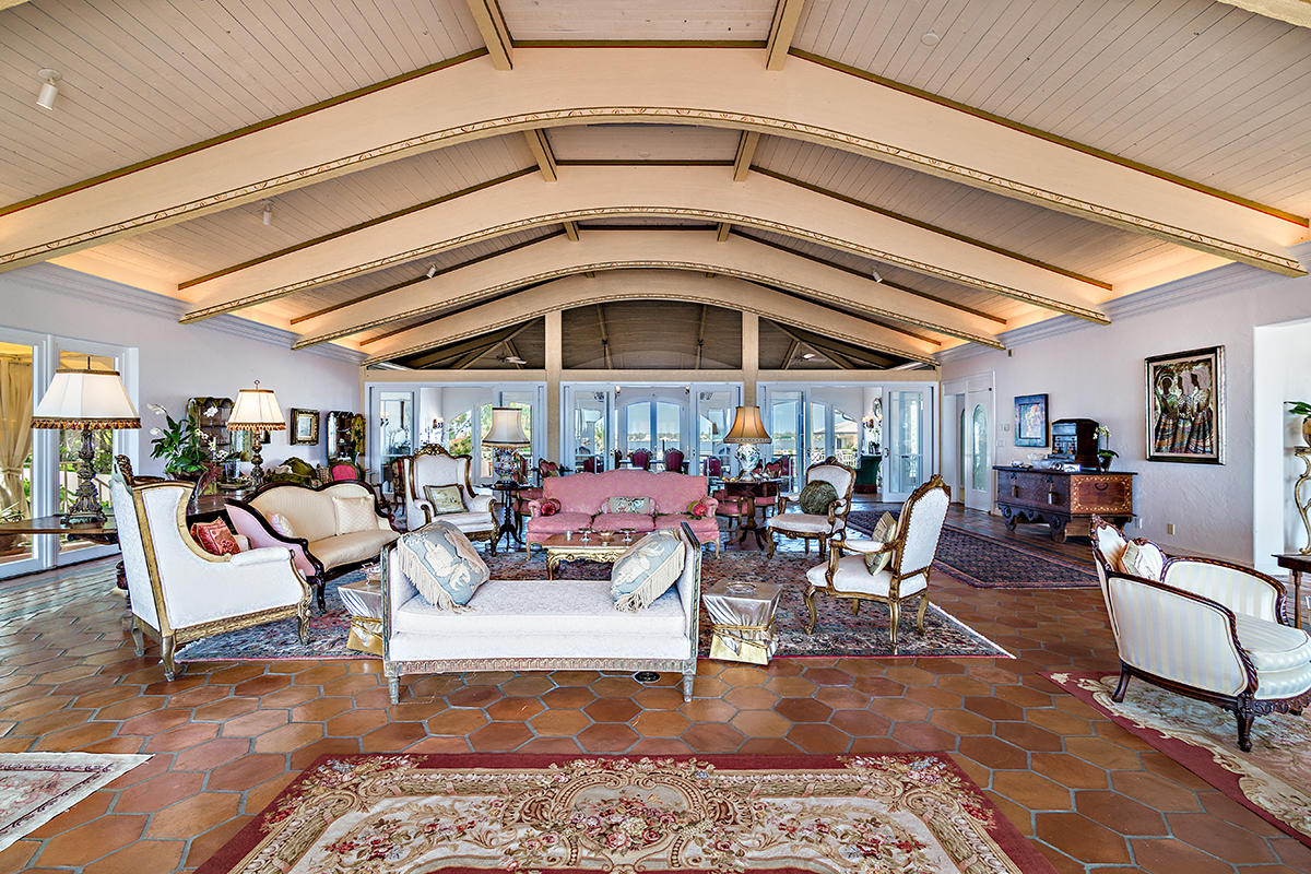 PALM BEACH ESTATES - Residential