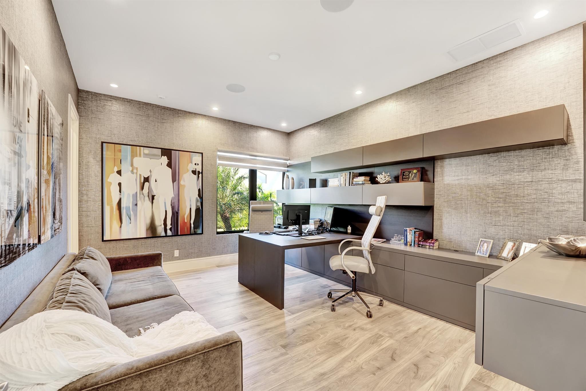 Delaire Country Club - Residential