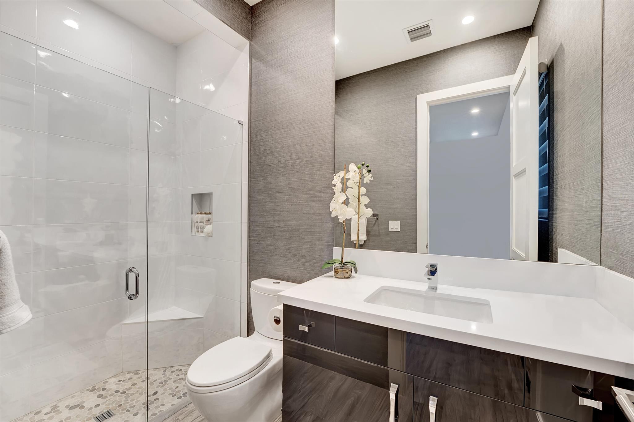 Delaire Country Club - Residential