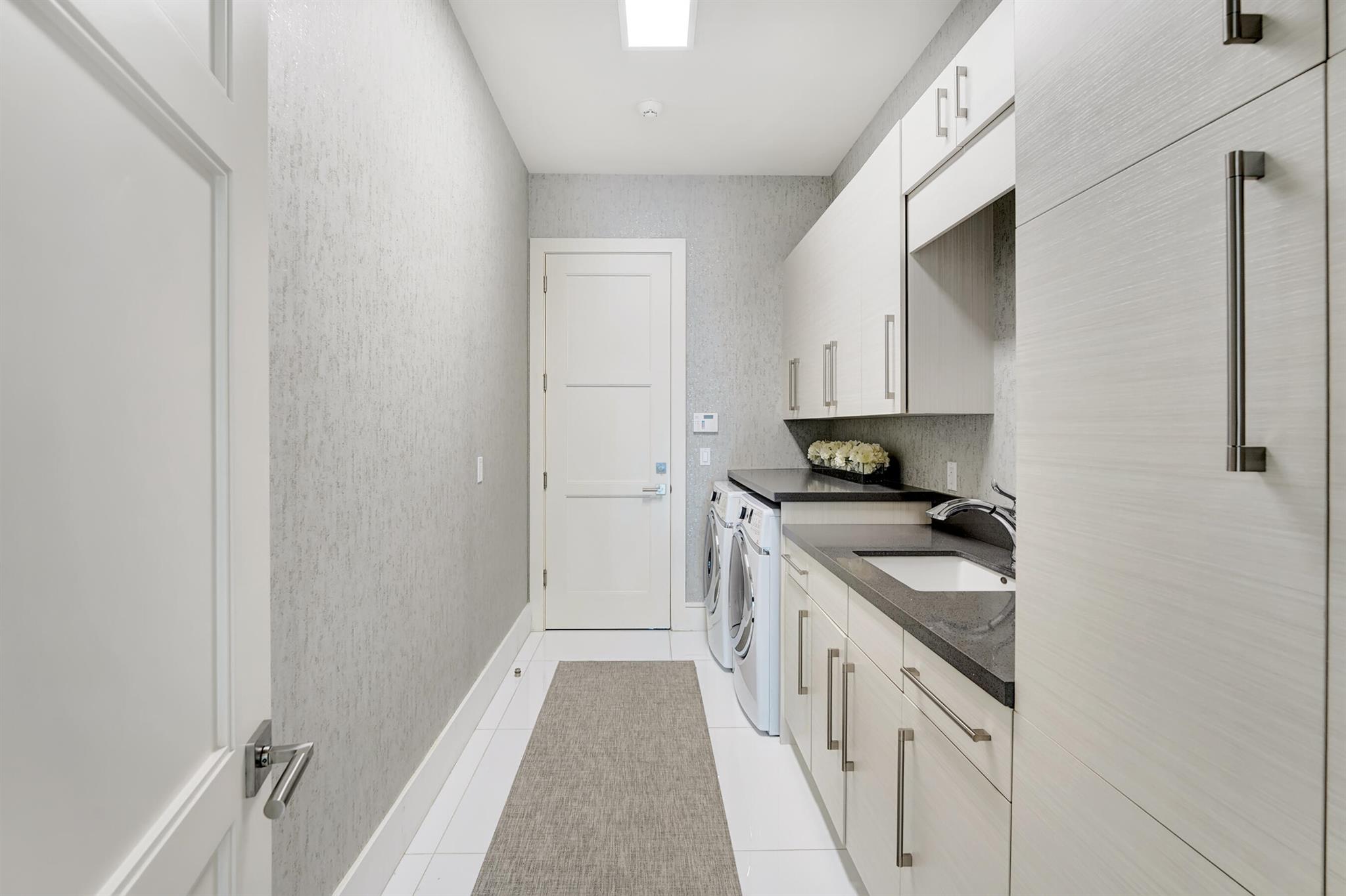 Delaire Country Club - Residential