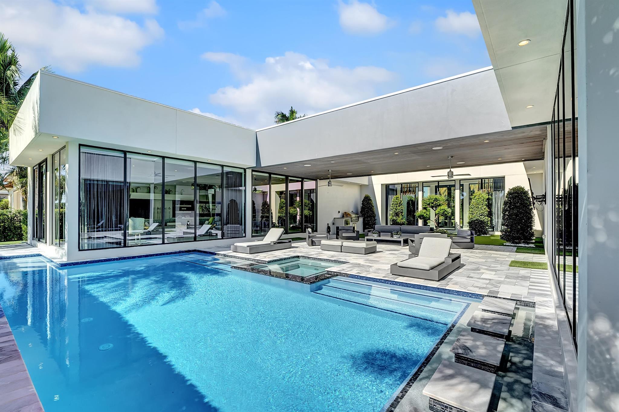 Delaire Country Club - Residential