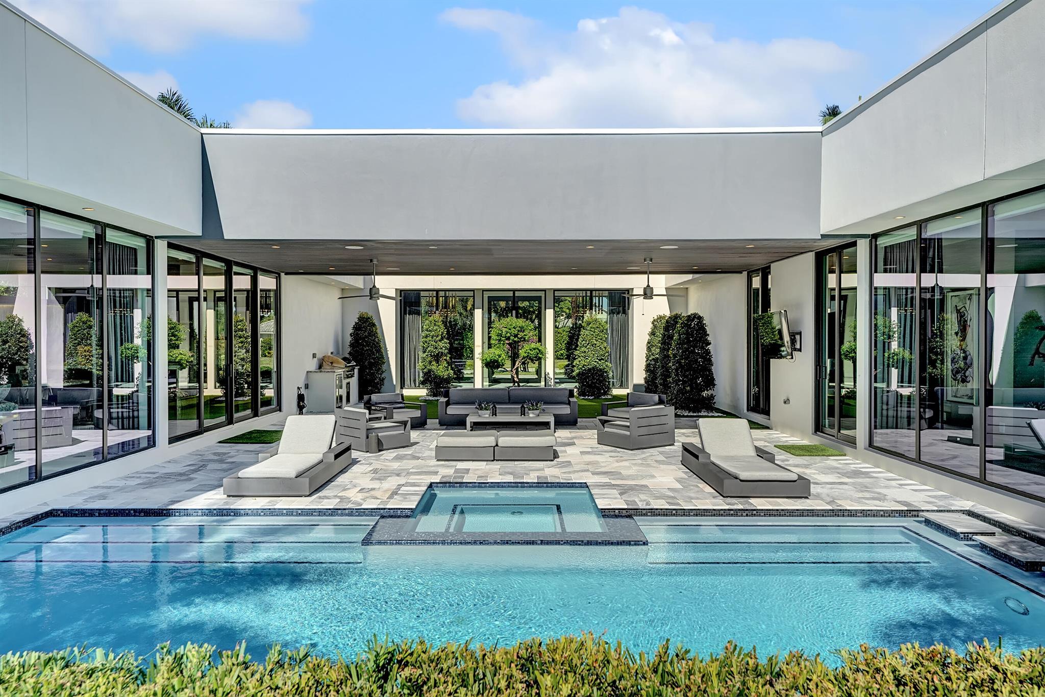 Delaire Country Club - Residential