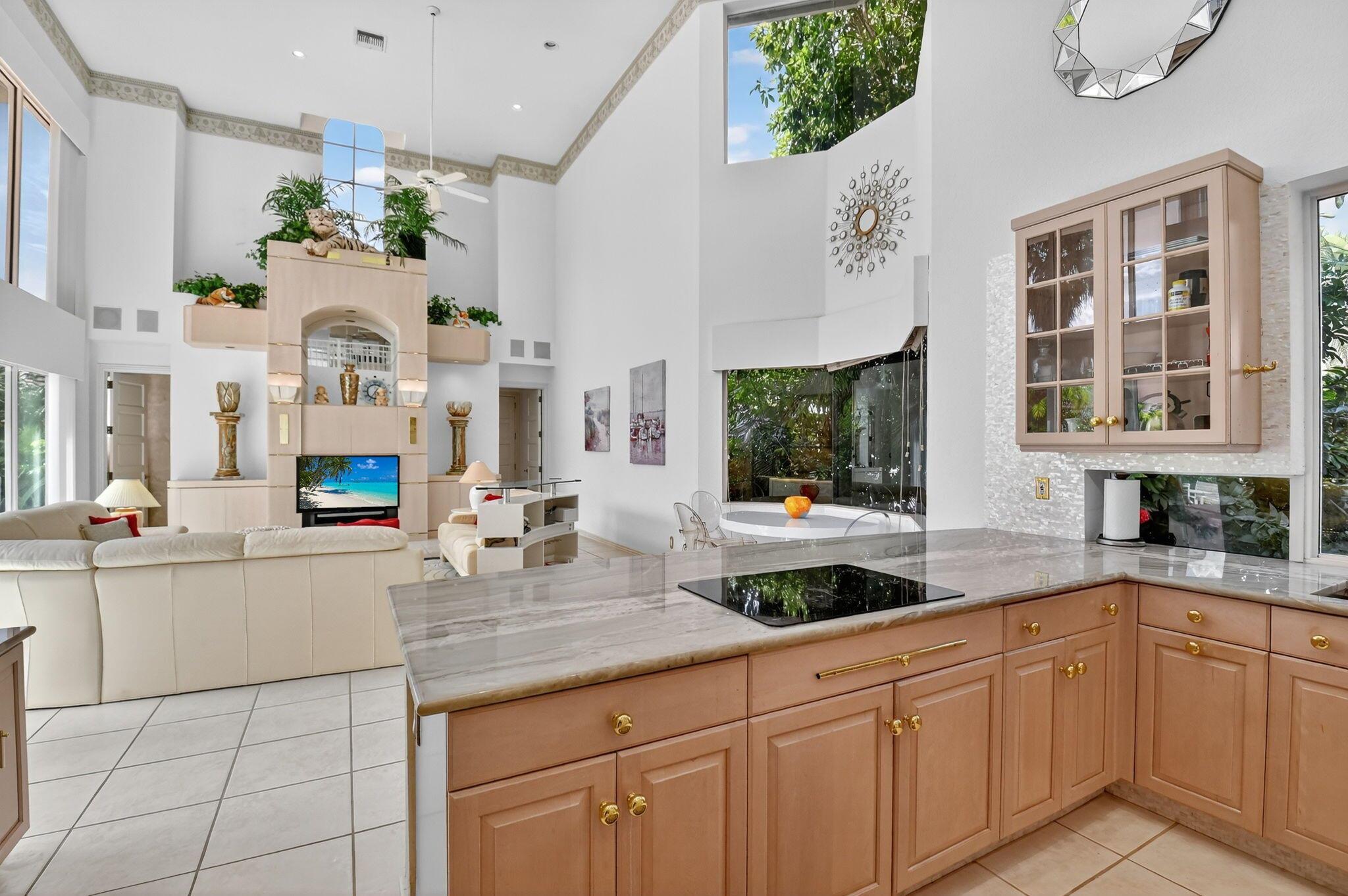 ROYAL HIDDEN COVE- POLO C - Residential