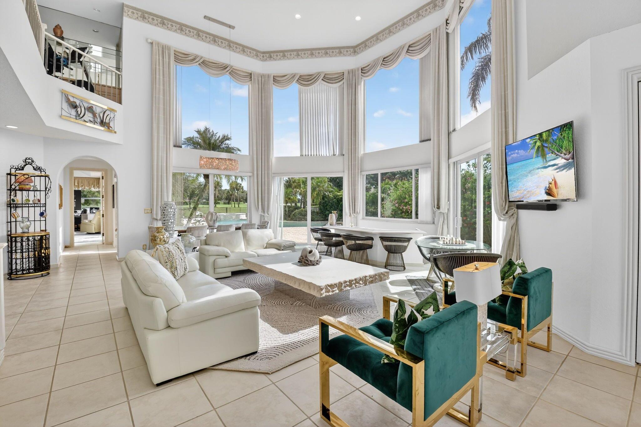 ROYAL HIDDEN COVE- POLO C - Residential