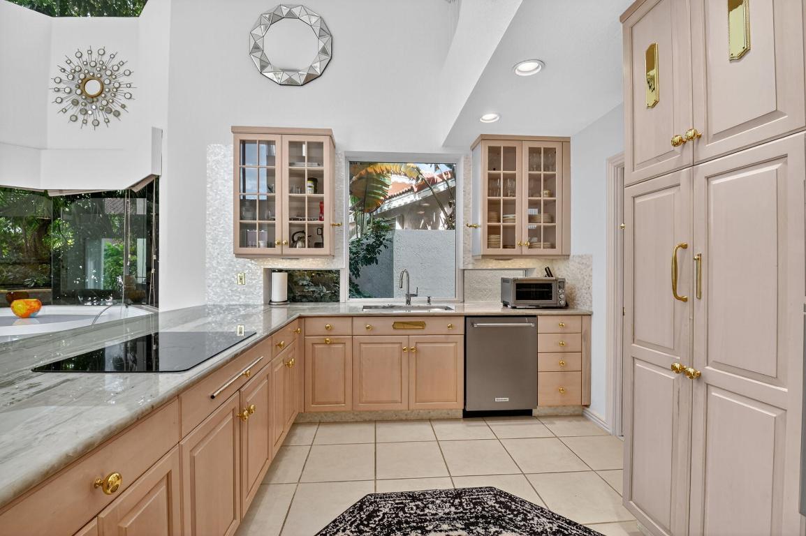 ROYAL HIDDEN COVE- POLO CLUB - Residential