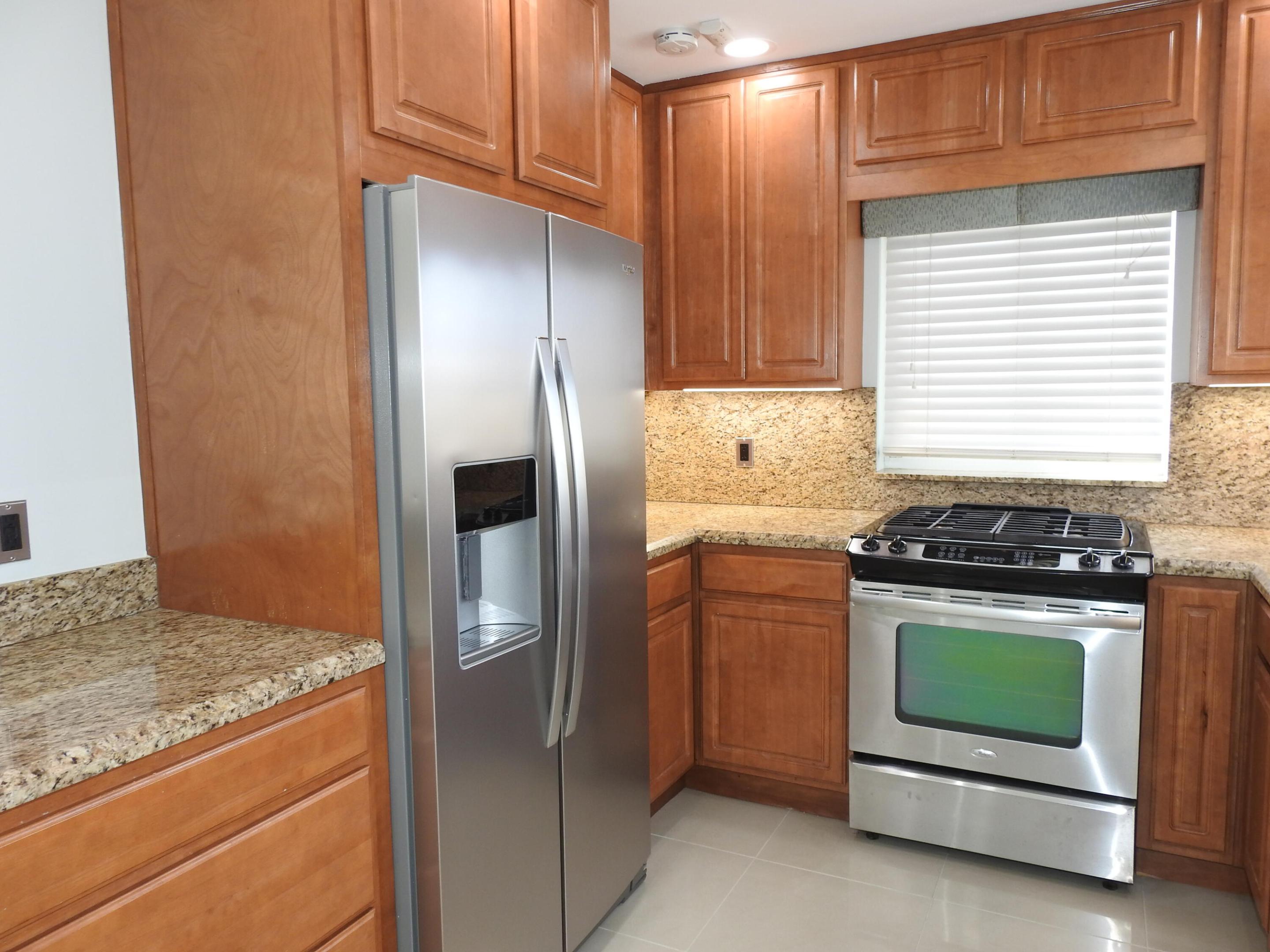 NORTH ANDREWS TERRACE SECOND ADD - Residential Lease
