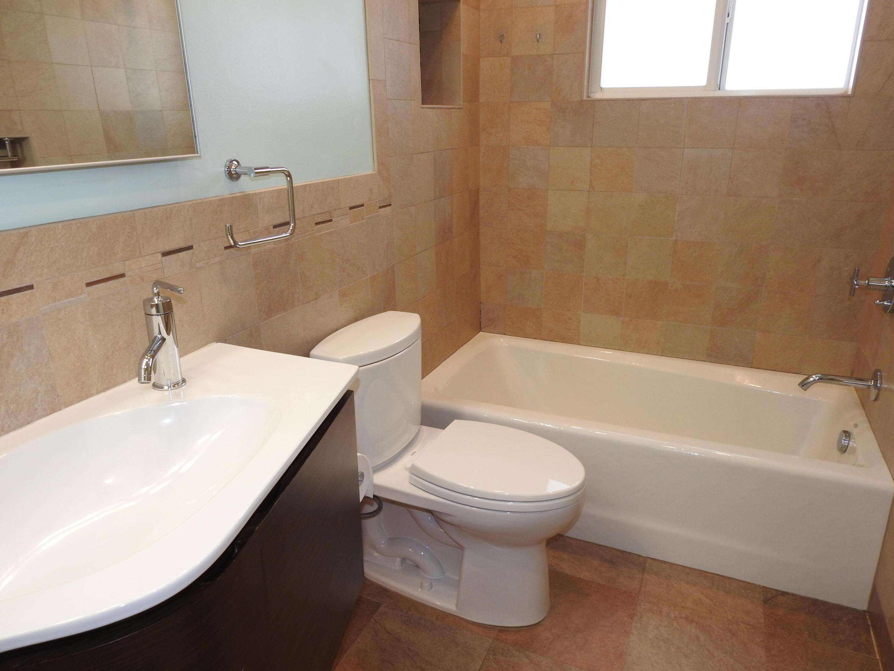 NORTH ANDREWS TERRACE SECOND ADD - Residential Lease