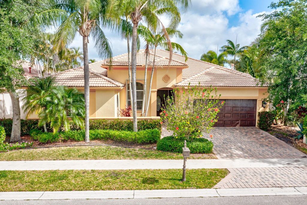 Photo of 246 S Sedona Way, Palm Beach Gardens, FL 33418 (MLS # R11078570)