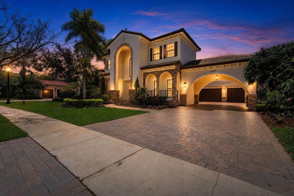 Photo of 10350 Majestic Court, Parkland, FL 33076 (MLS # B26025170)