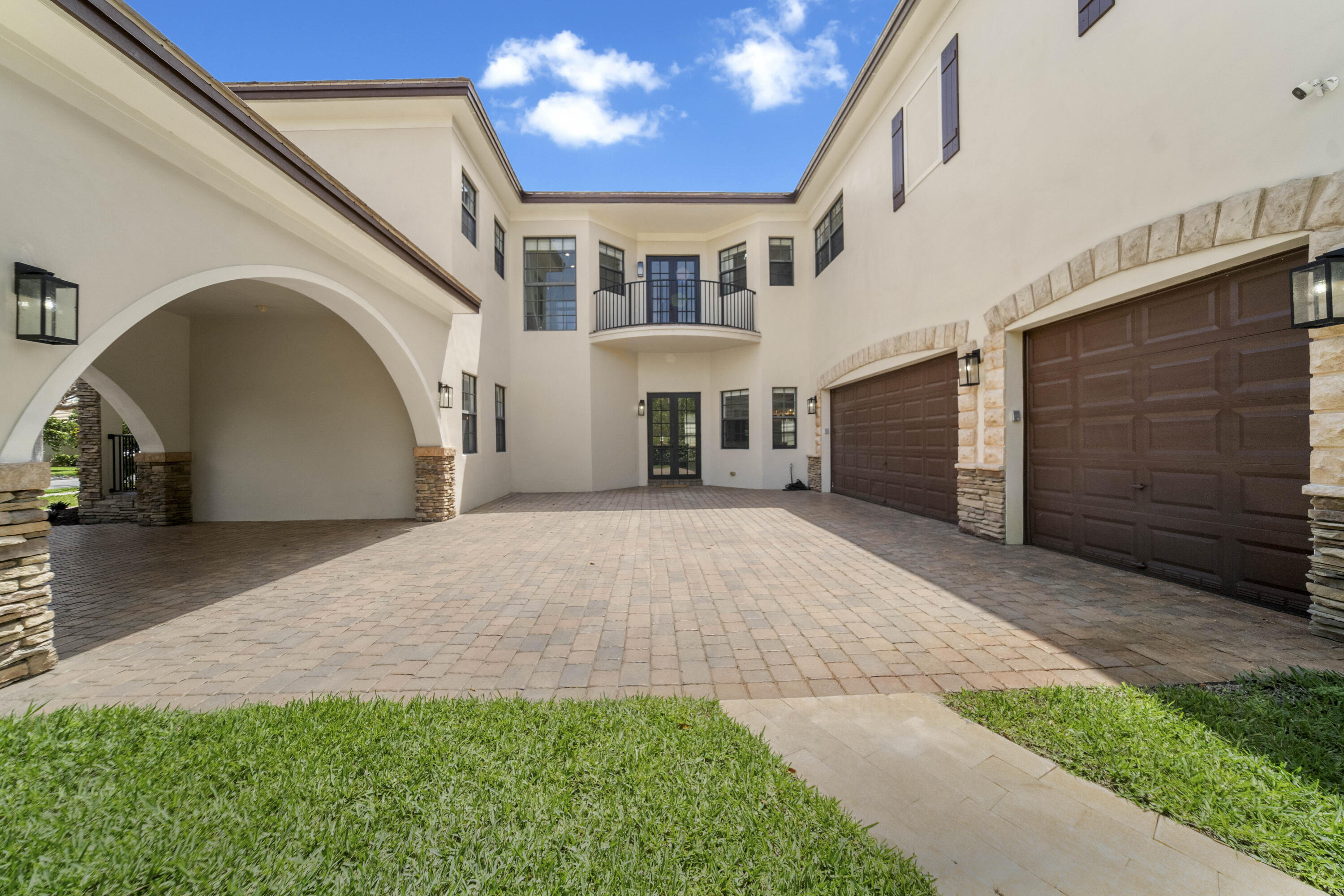 PARKLAND ESTATES 174 69 - Residential