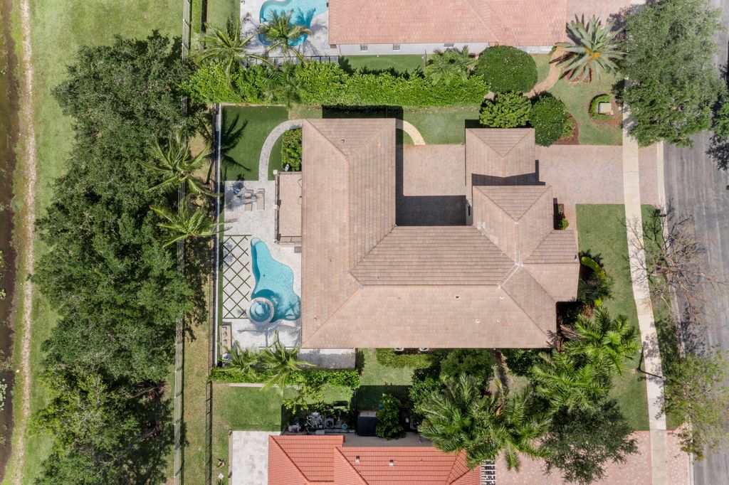 Photo of 10350 Majestic Court, Parkland, FL 33076 (MLS # B26025170)