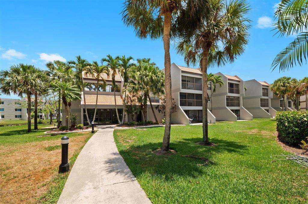 View Weston, FL 33326 condo