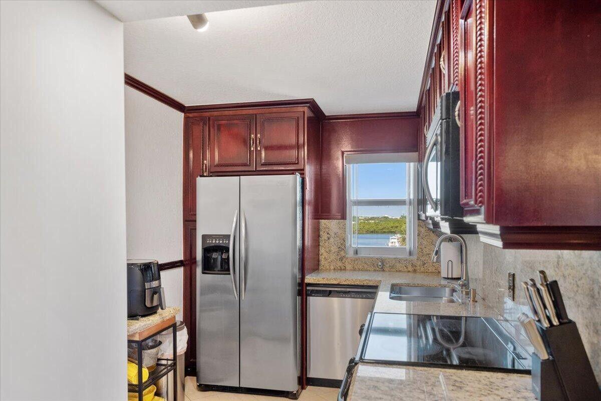 45 OCEAN CONDO - Residential