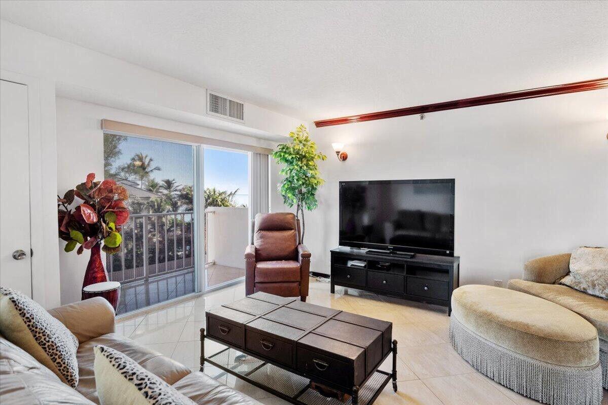 45 OCEAN CONDO - Residential
