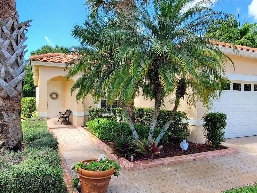 Photo of 430 NW Lismore Lane, Port Saint Lucie, FL 34986 (MLS # R10876258)