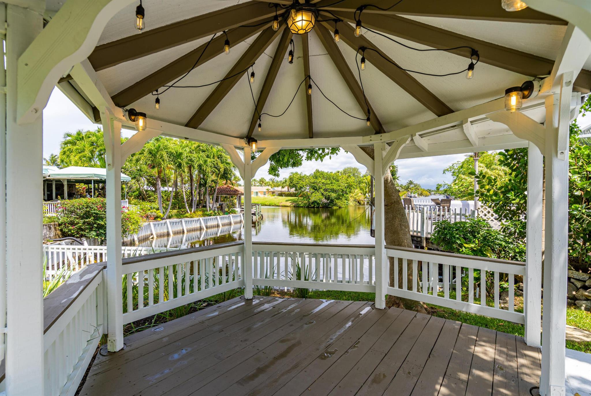 LAKE CLARKE TERR - Residential