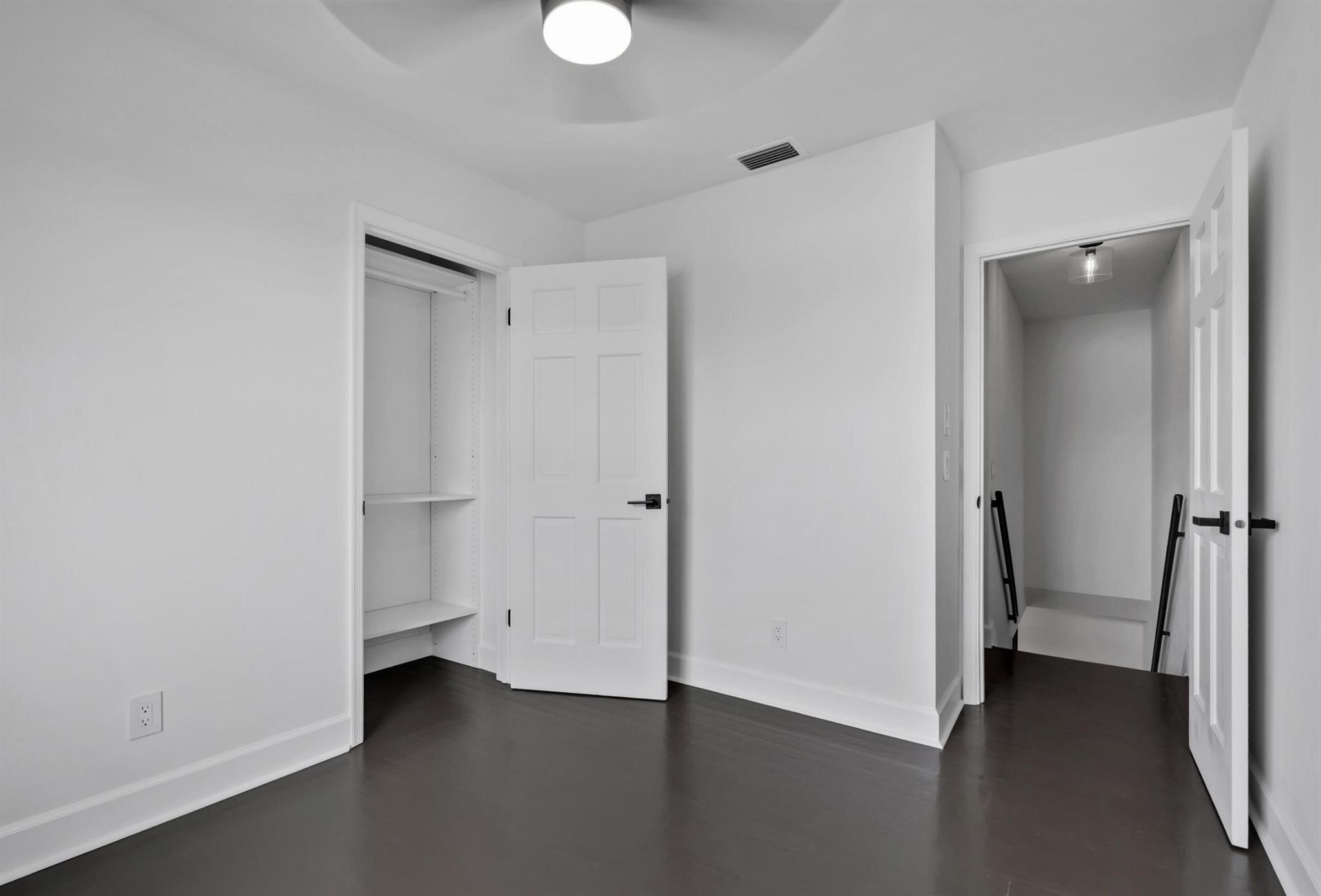 LAKE CLARKE TERR - Residential