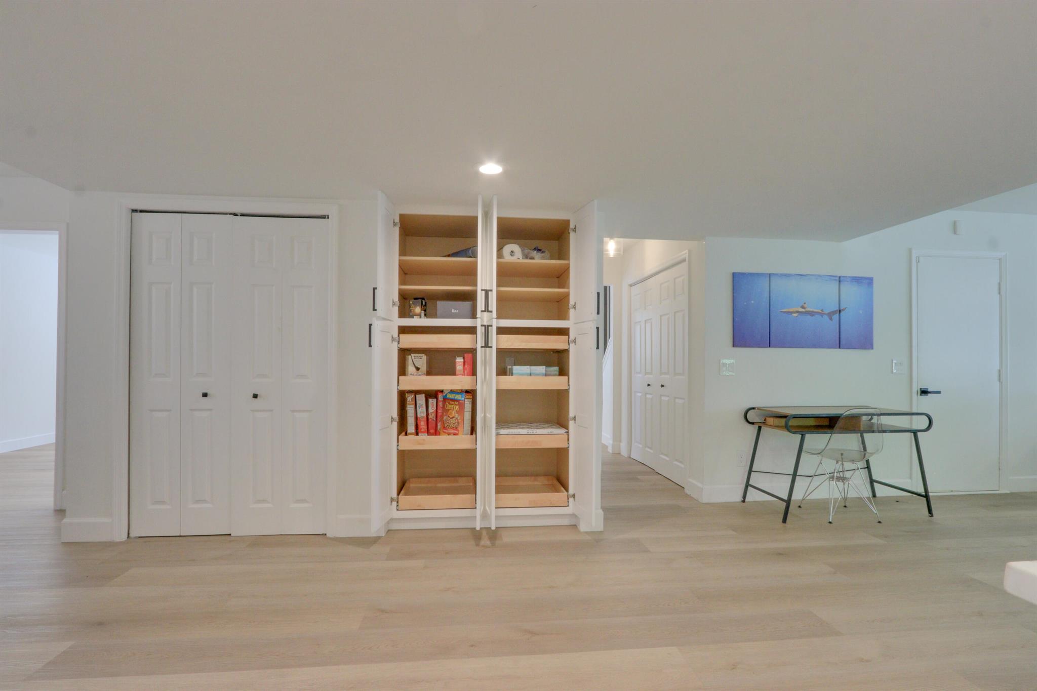 LAKE CLARKE TERR - Residential