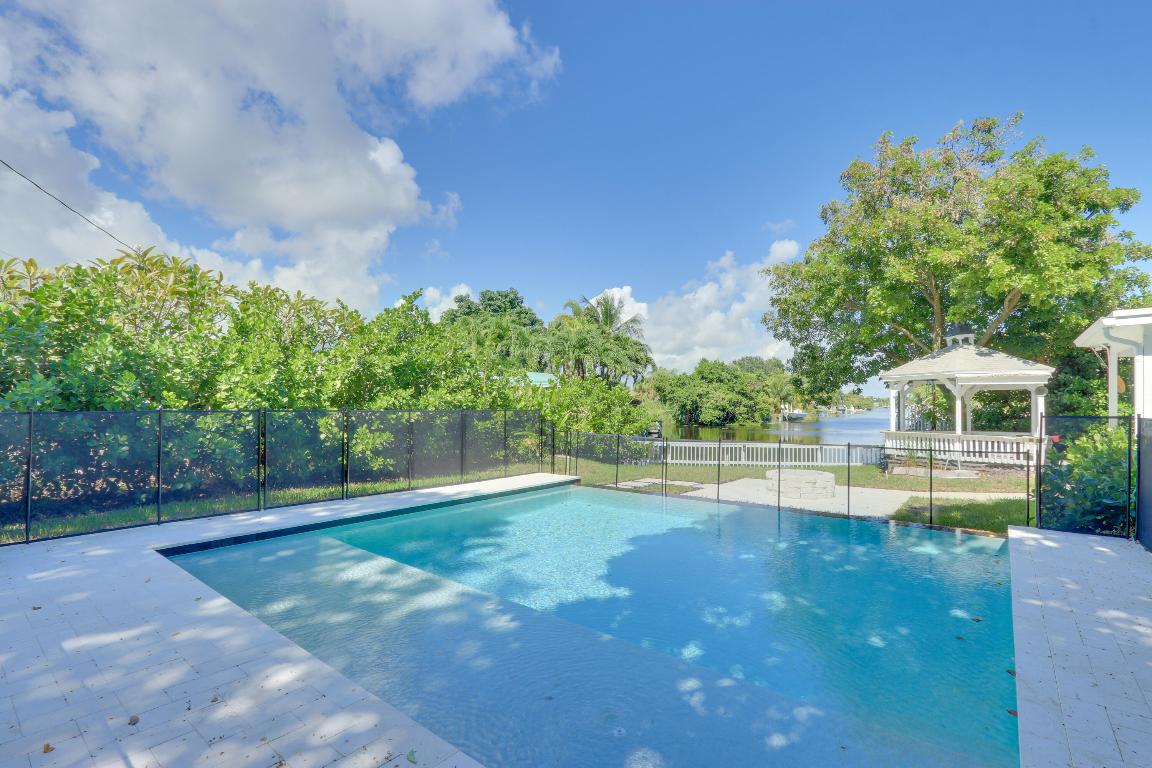 LAKE CLARKE TERR - Residential