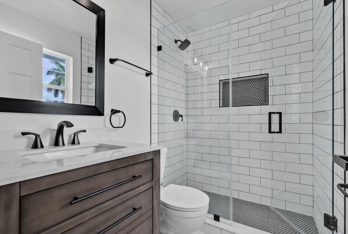 LAKE CLARKE TERR - Residential