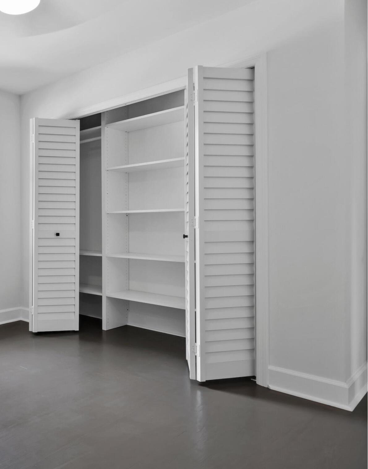 LAKE CLARKE TERR - Residential