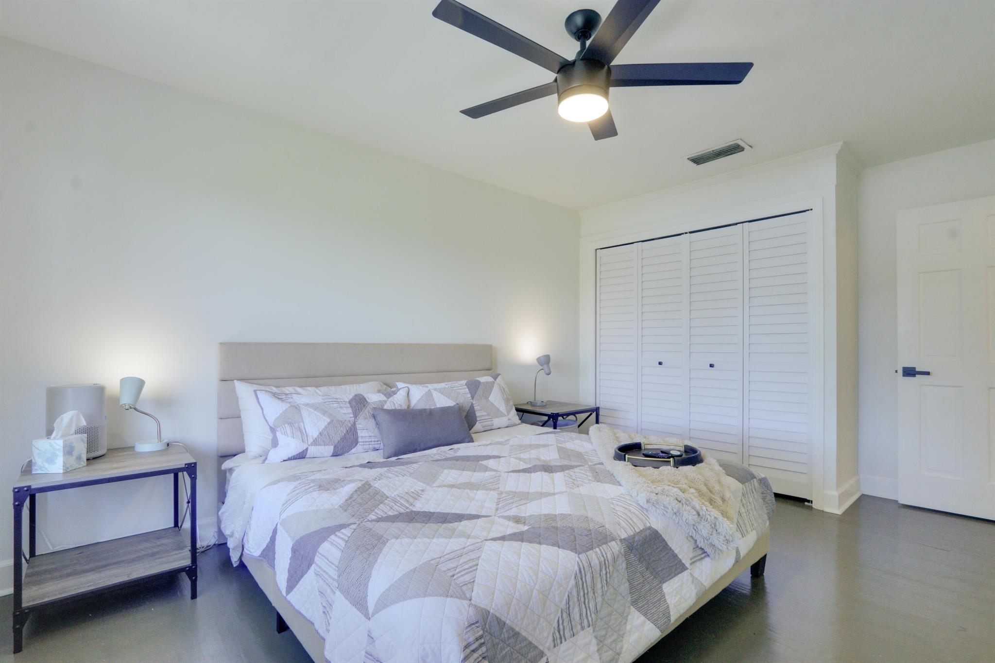 LAKE CLARKE TERR - Residential