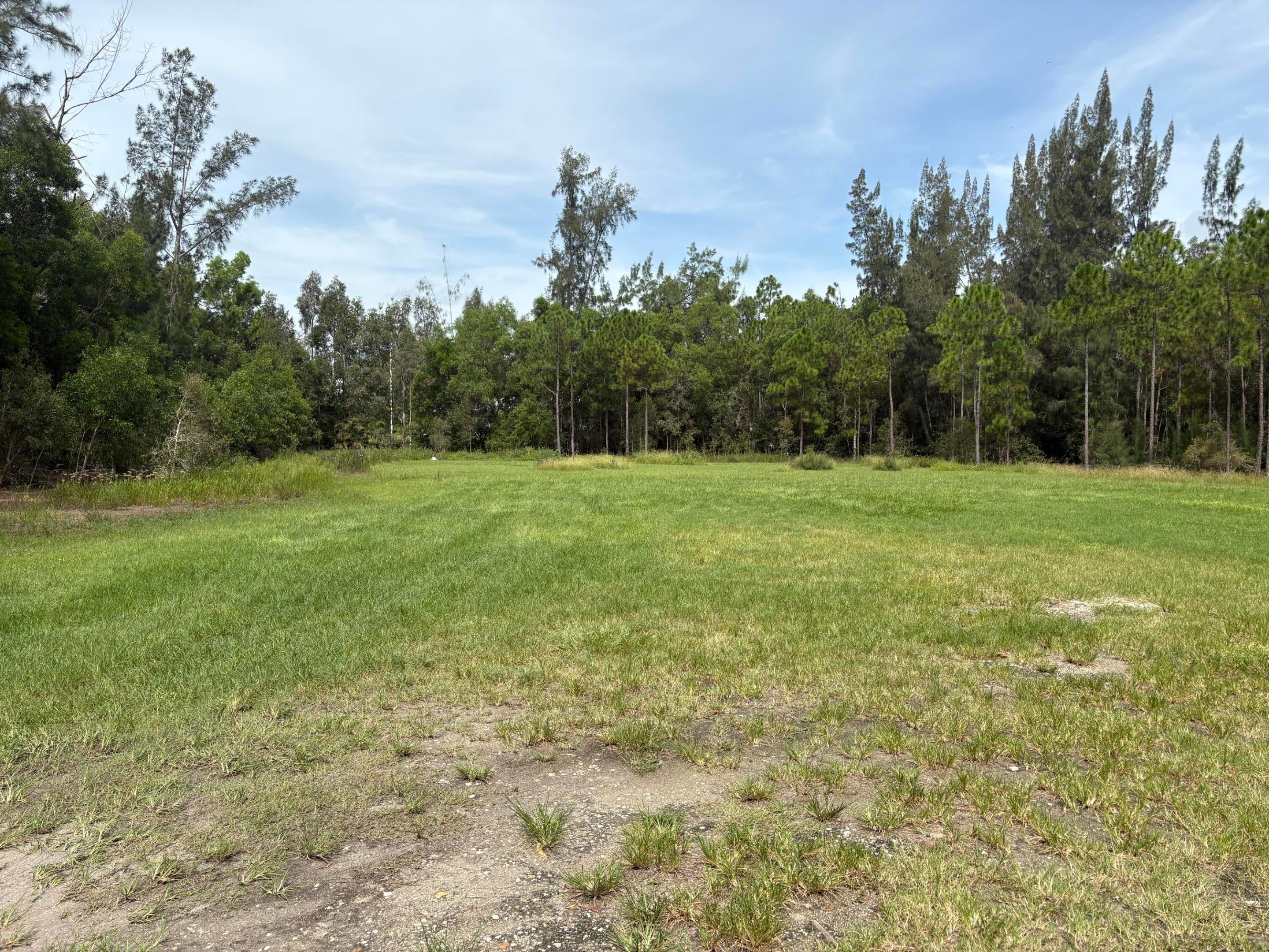 001226 W Indiantown Road W