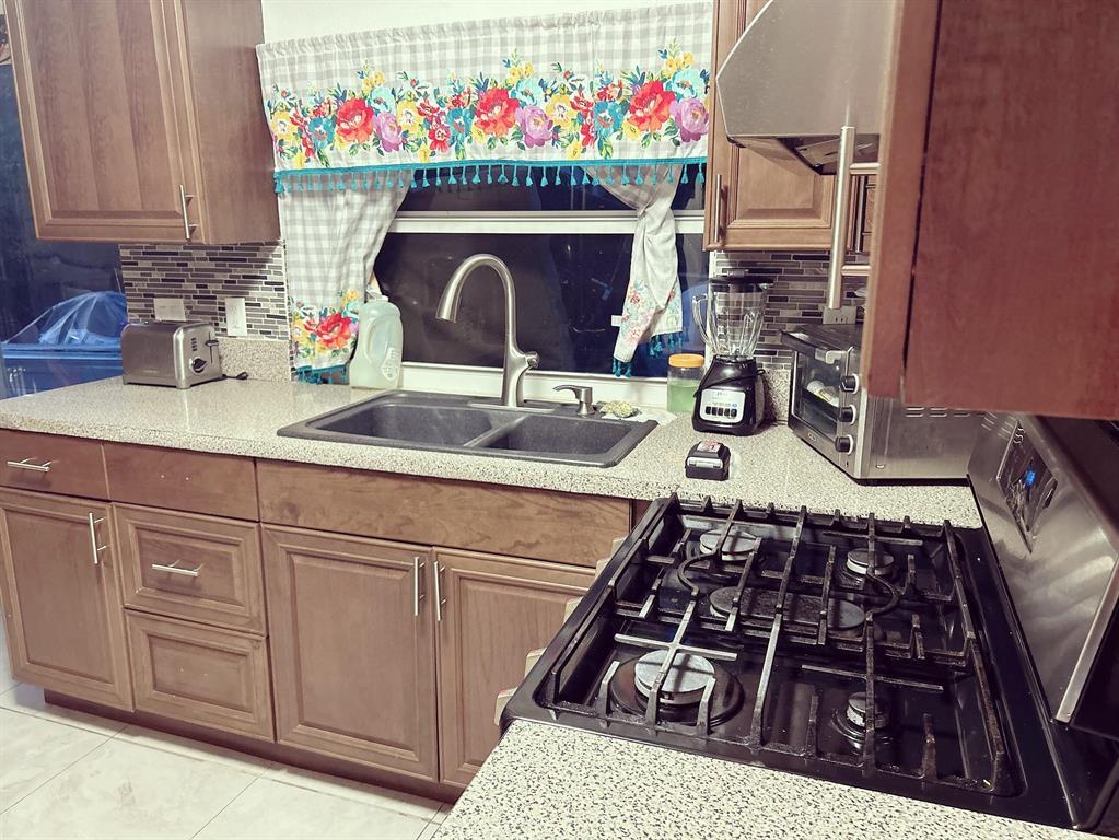 SUNRISE GOLF VILLAGE SEC 24 - Residential