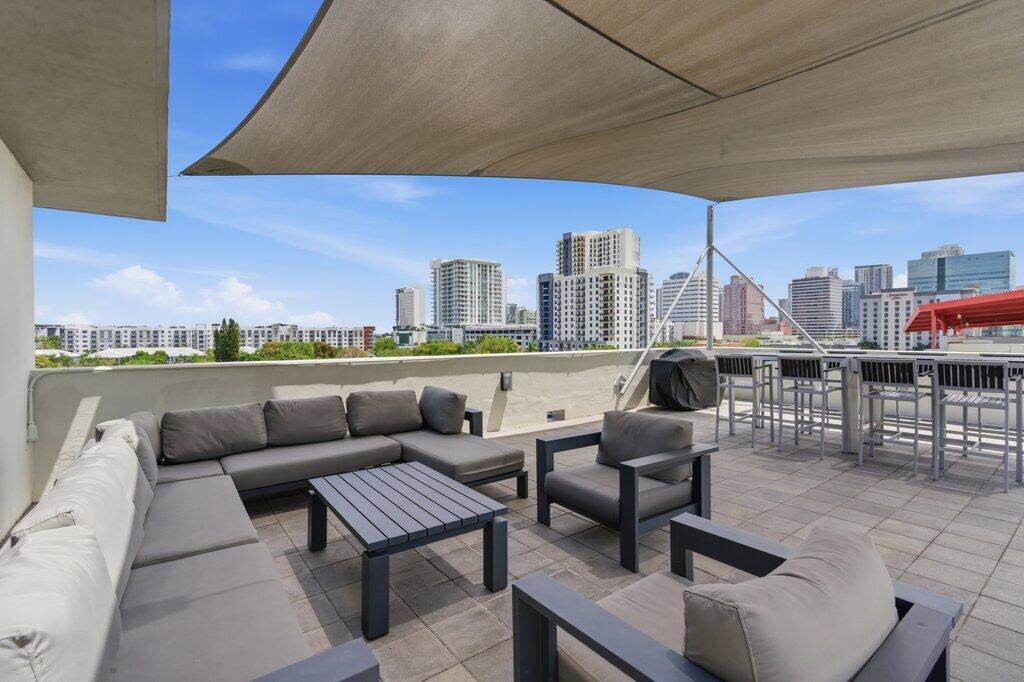 AVENUE LOFTS CONDO ONE - Residential