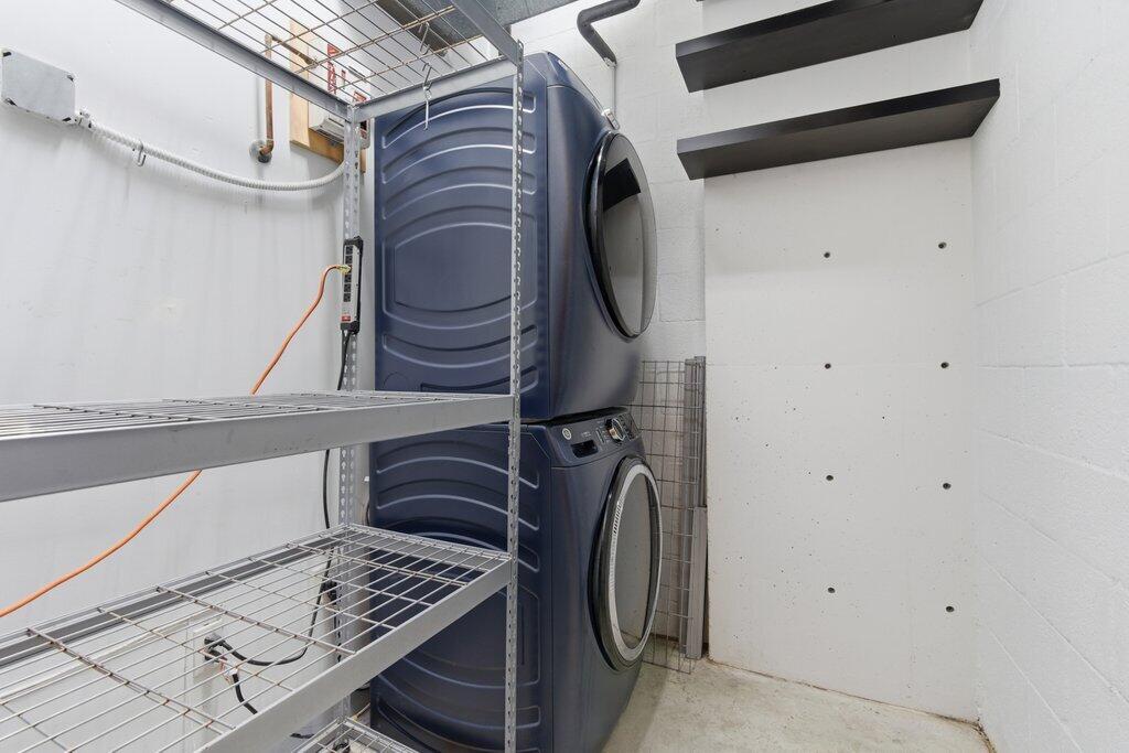 AVENUE LOFTS CONDO ONE - Residential