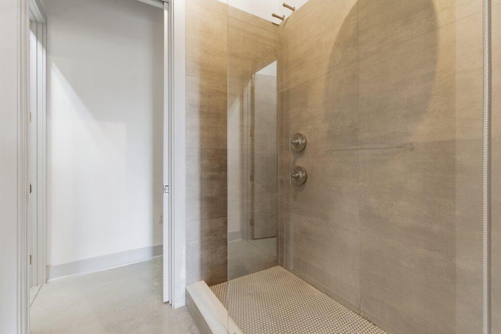 AVENUE LOFTS CONDO ONE - Residential