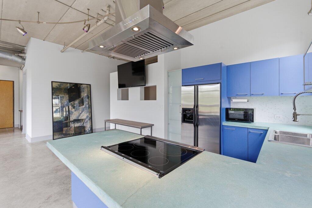 AVENUE LOFTS CONDO ONE - Residential