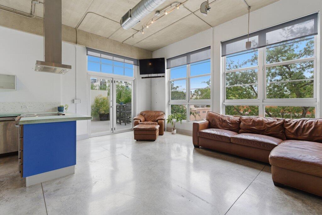 AVENUE LOFTS CONDO ONE - Residential