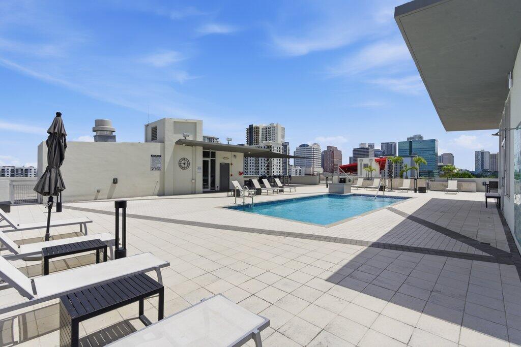 AVENUE LOFTS CONDO ONE - Residential