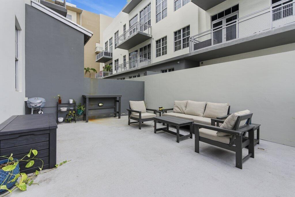 AVENUE LOFTS CONDO ONE - Residential