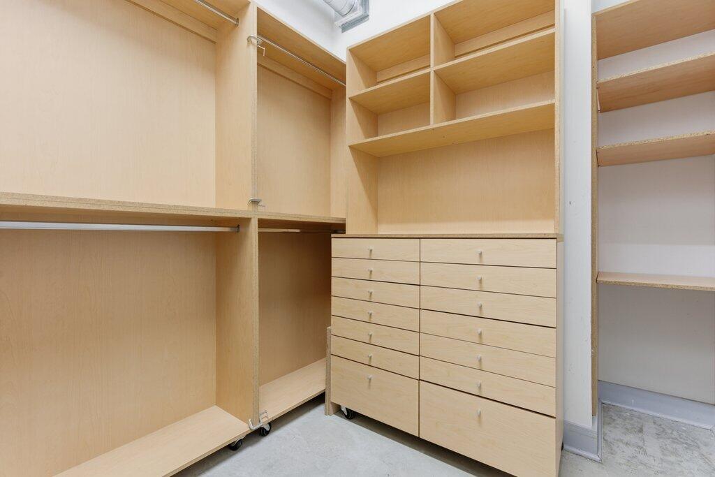 AVENUE LOFTS CONDO ONE - Residential