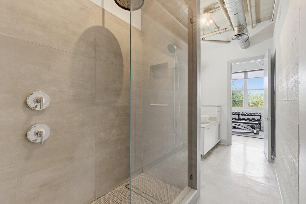 AVENUE LOFTS CONDO ONE - Residential