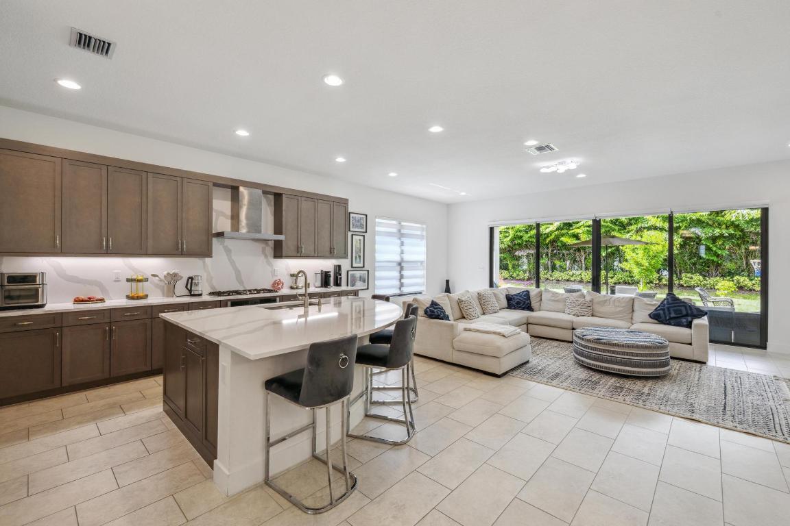 8067 White Wave Terrace