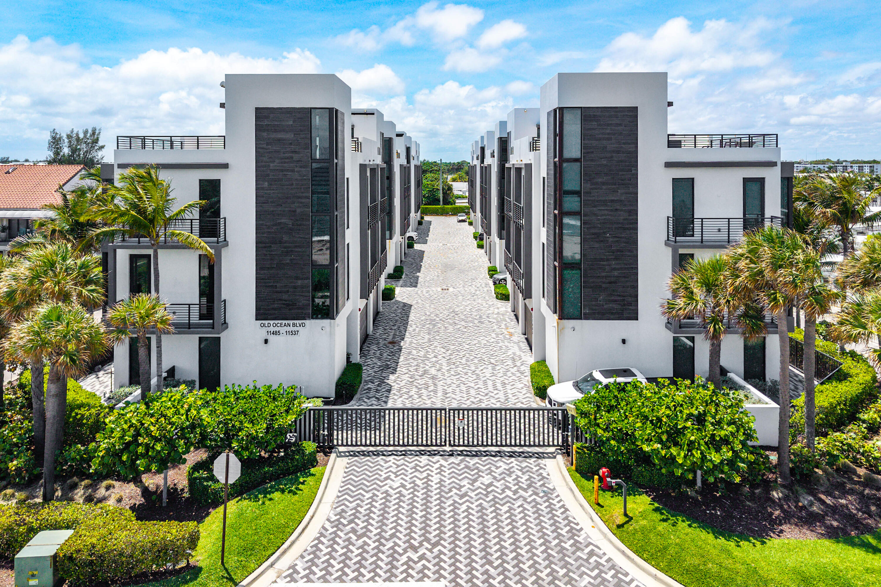 Gulf Stream Views - Residential