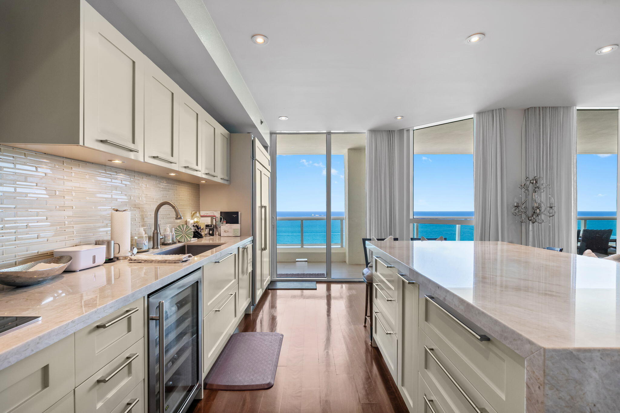 101 S FORT LAUDERDALE BEACH Boulevard 2303