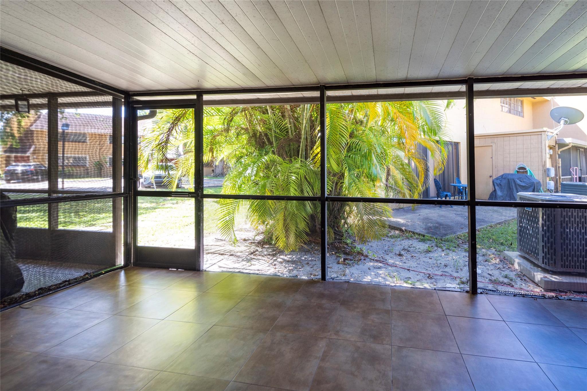 Center Court Condo Apts - Residential Lease