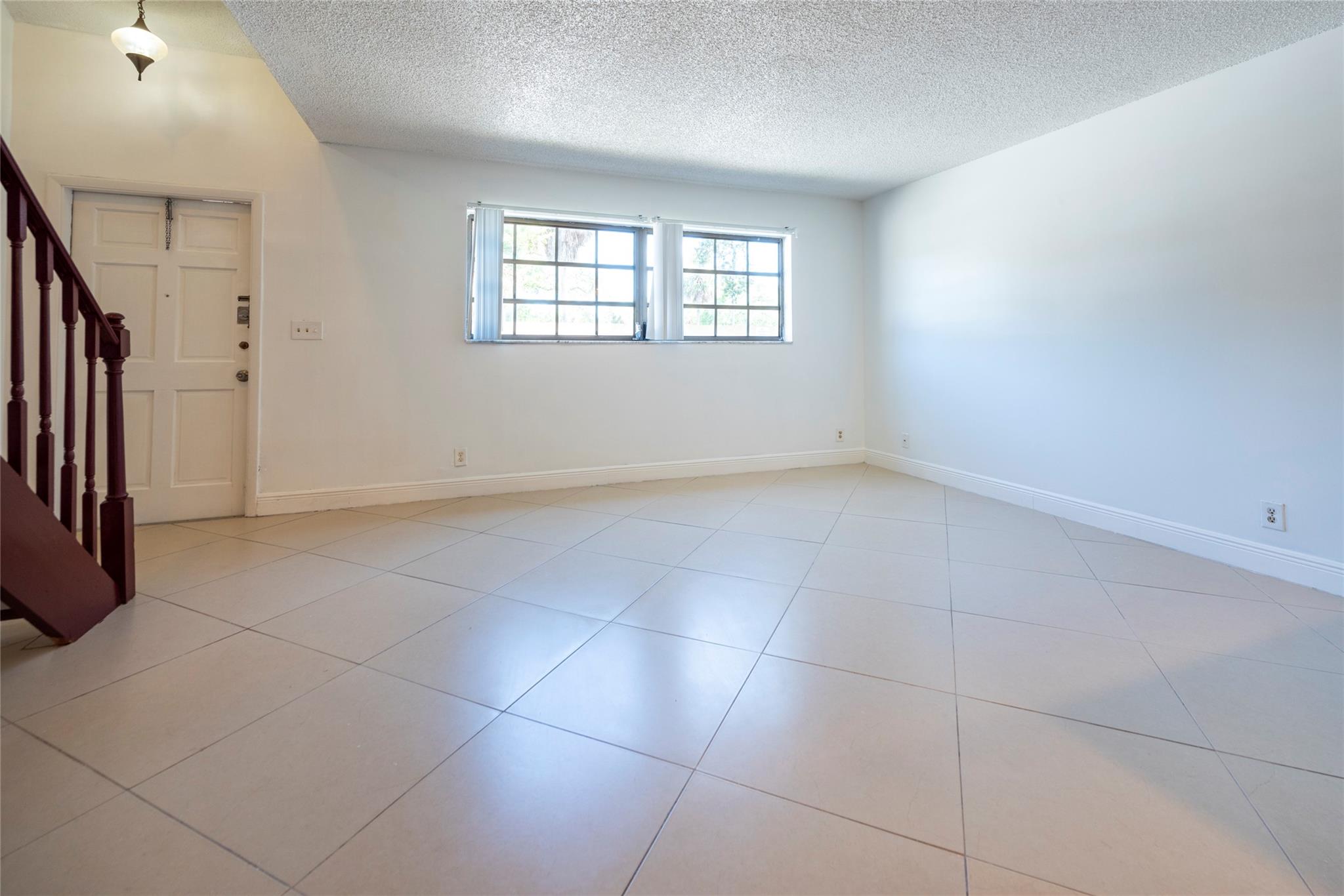 Center Court Condo Apts - Residential Lease