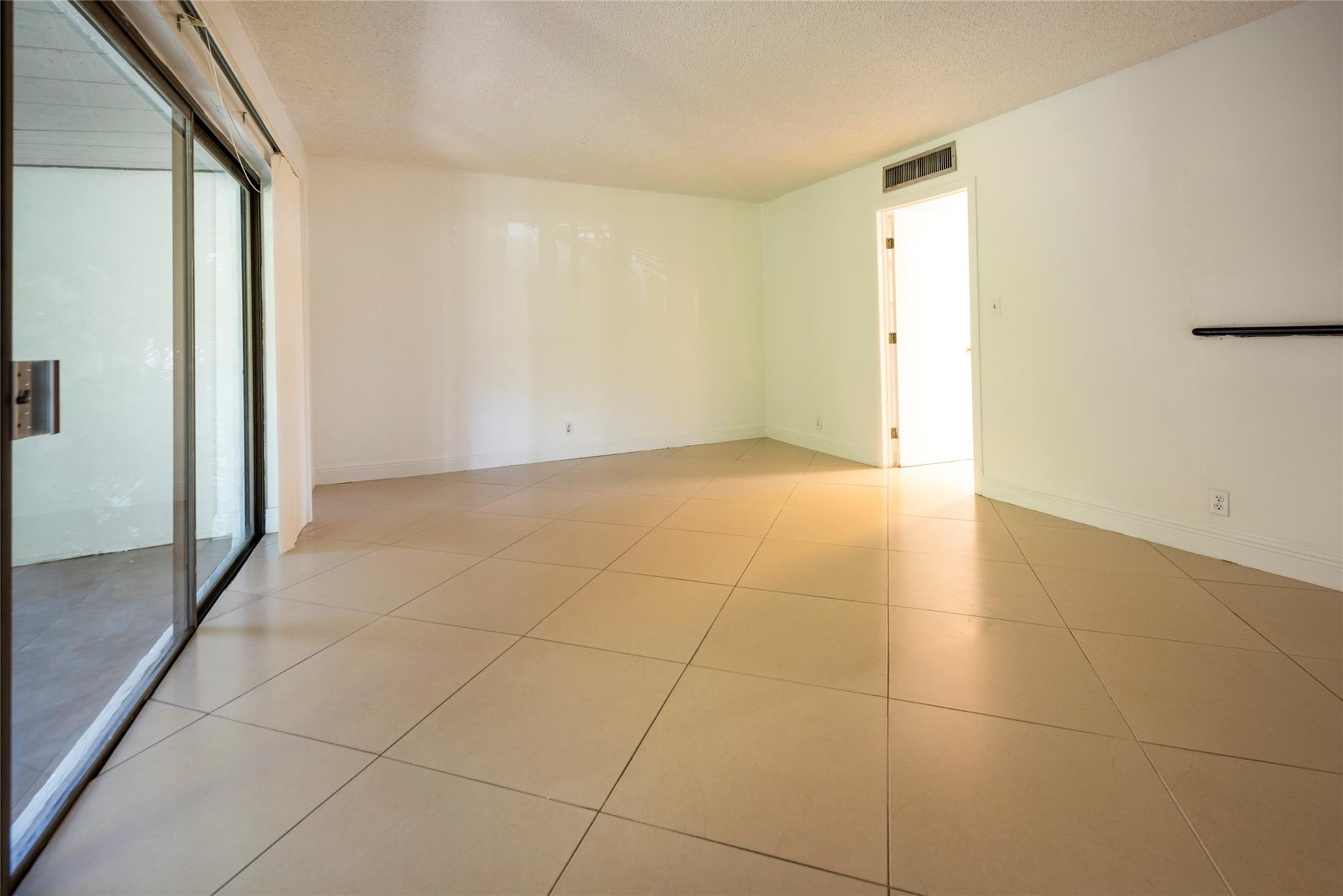 Center Court Condo Apts - Residential Lease