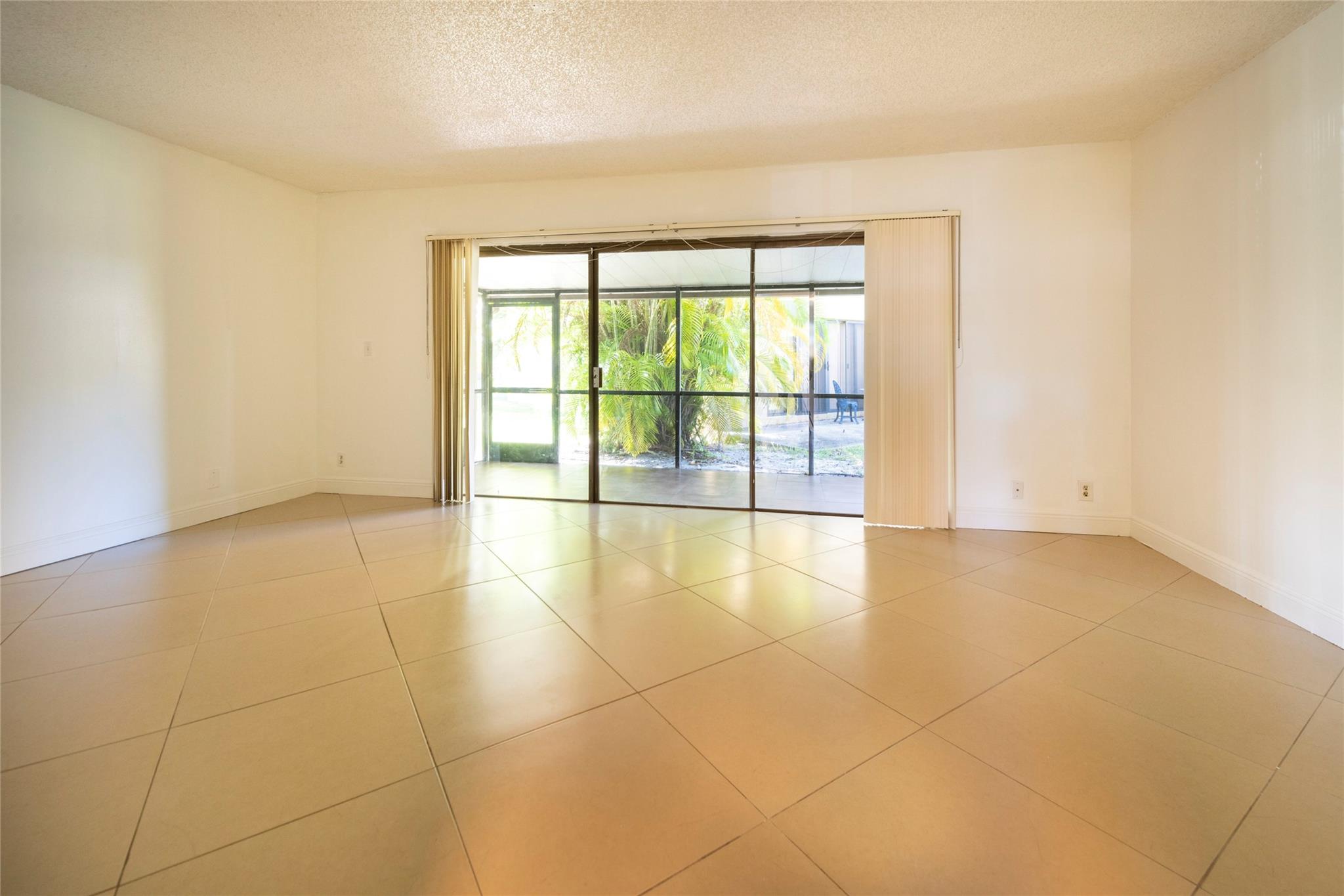 Center Court Condo Apts - Residential Lease