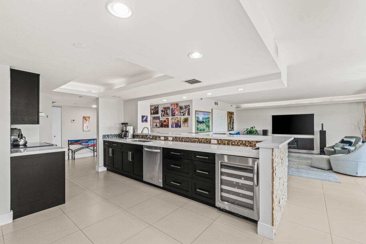 4001 N Ocean Boulevard 403