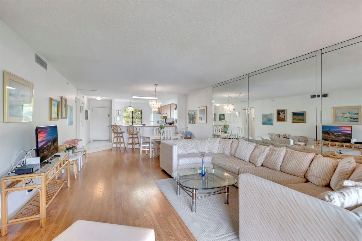 CYPRESS BEND CONDO III - Residential