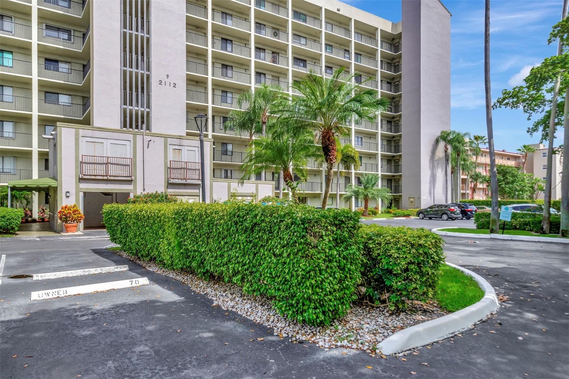 CYPRESS BEND CONDO III - Residential