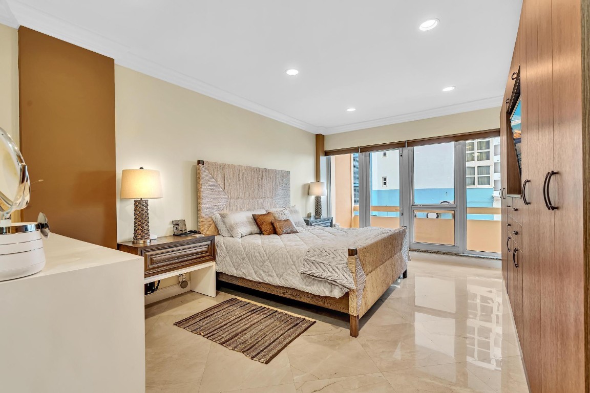 Ocean Club - Residential