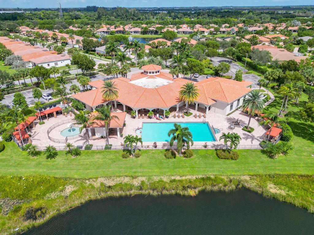 TIVOLI ISLES PUD / FOUR SEASONS - Residential